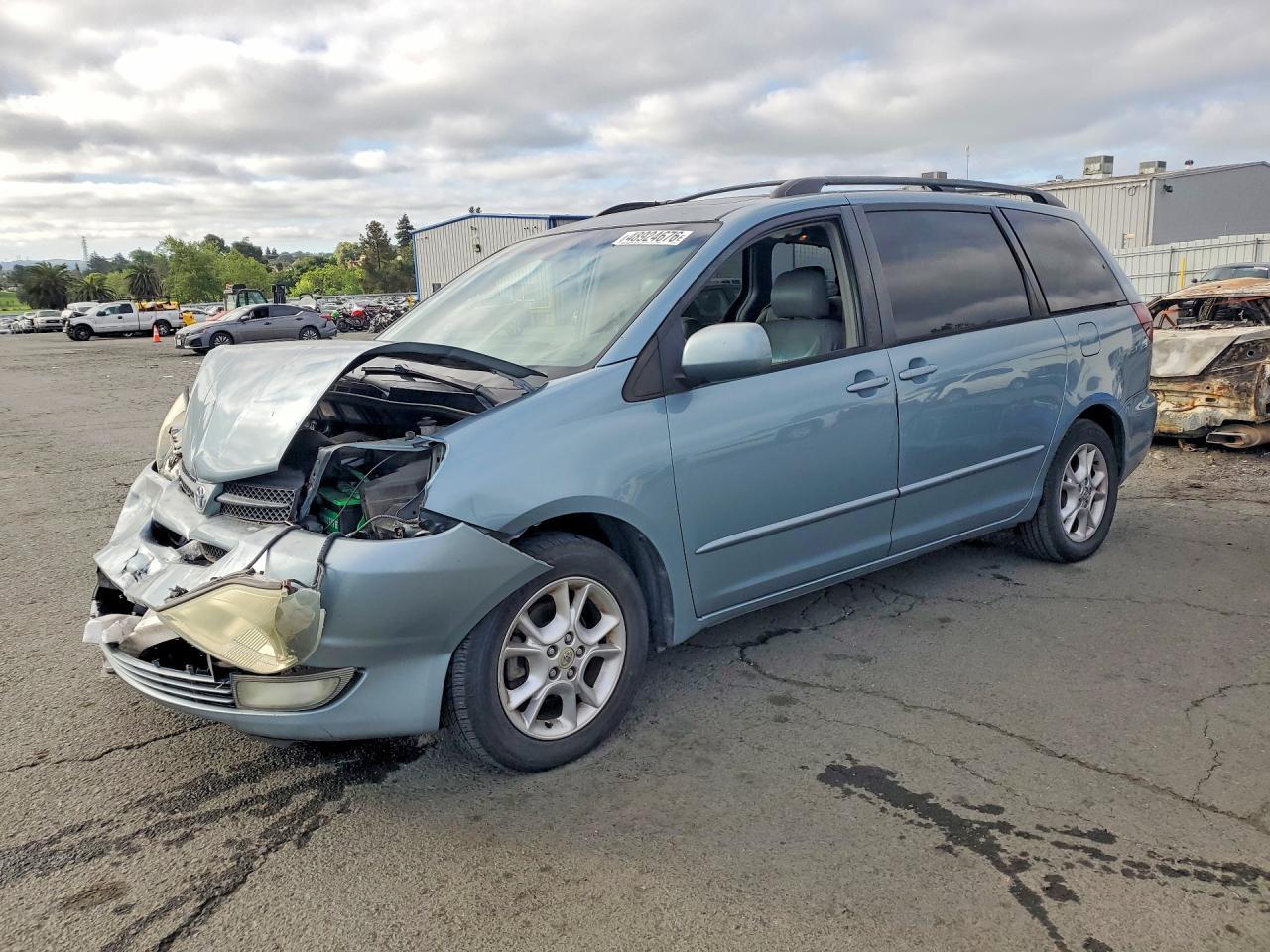 2005 TOYOTA SIENNA