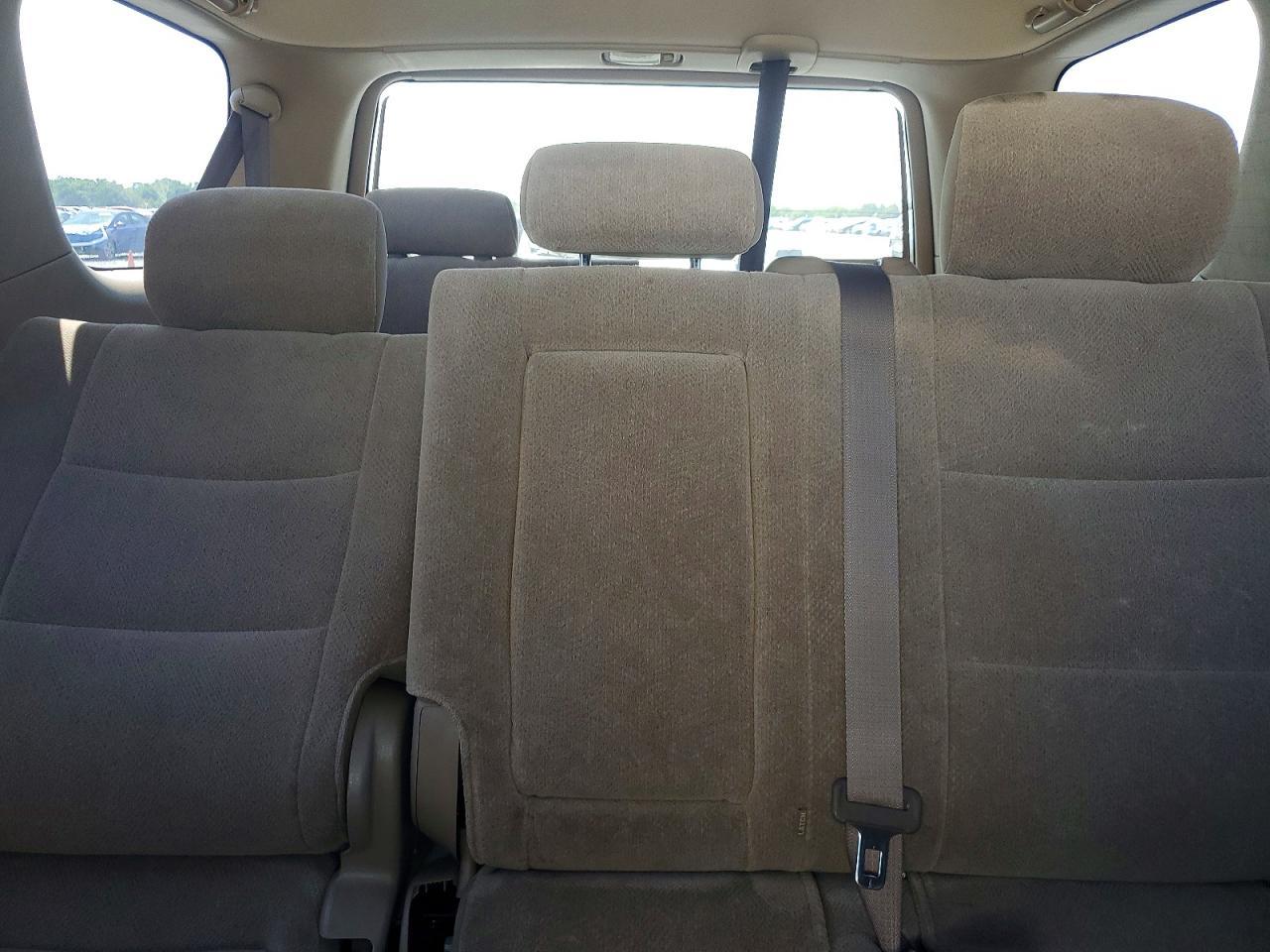 2002 TOYOTA Sequoia