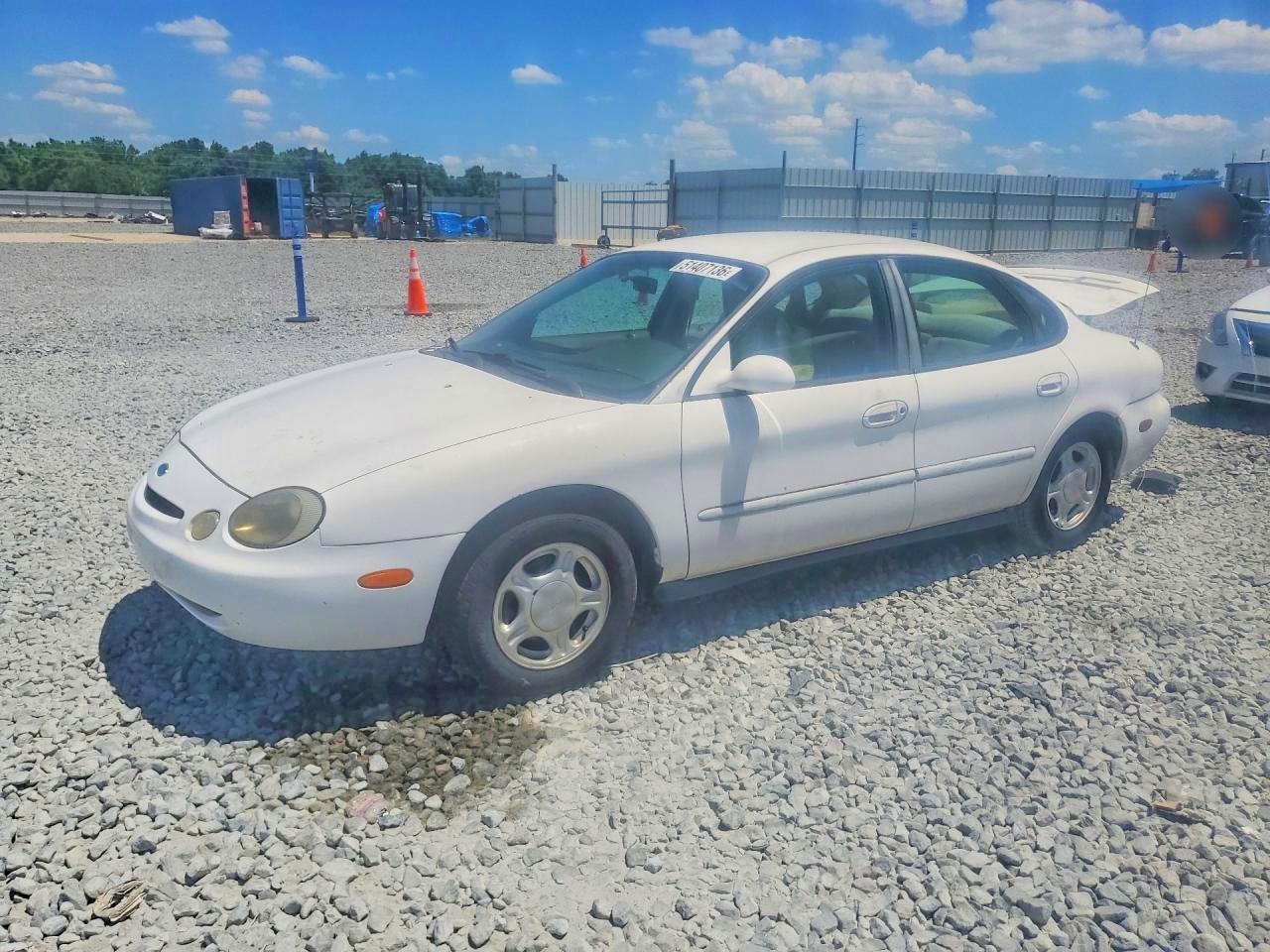 1996 FORD Taurus