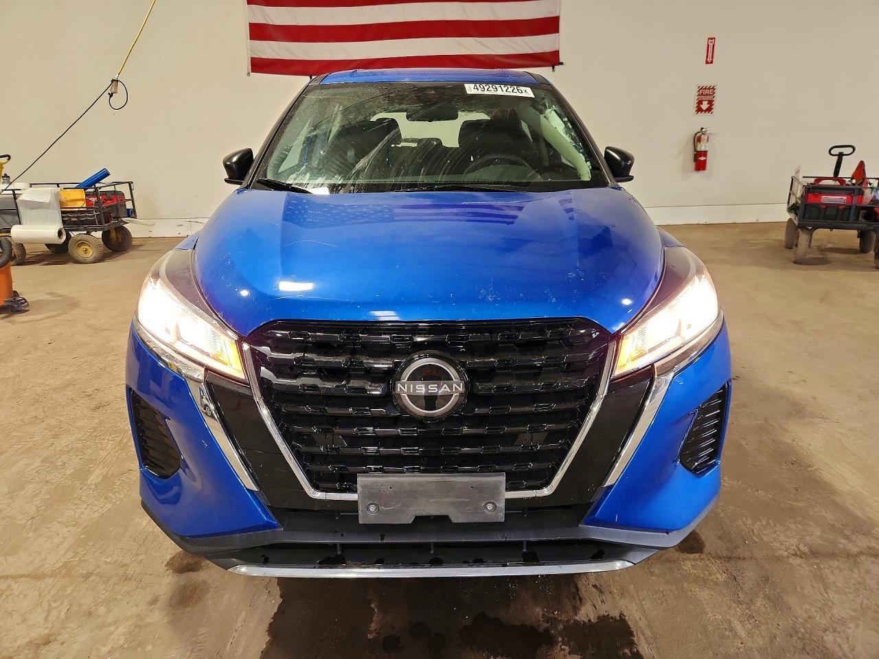 2022 NISSAN KICKS