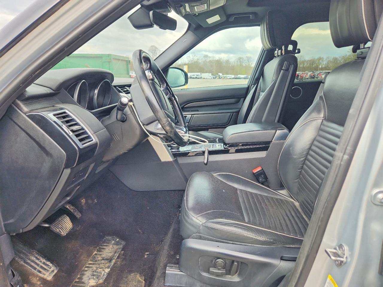 2017 LAND ROVER Discovery