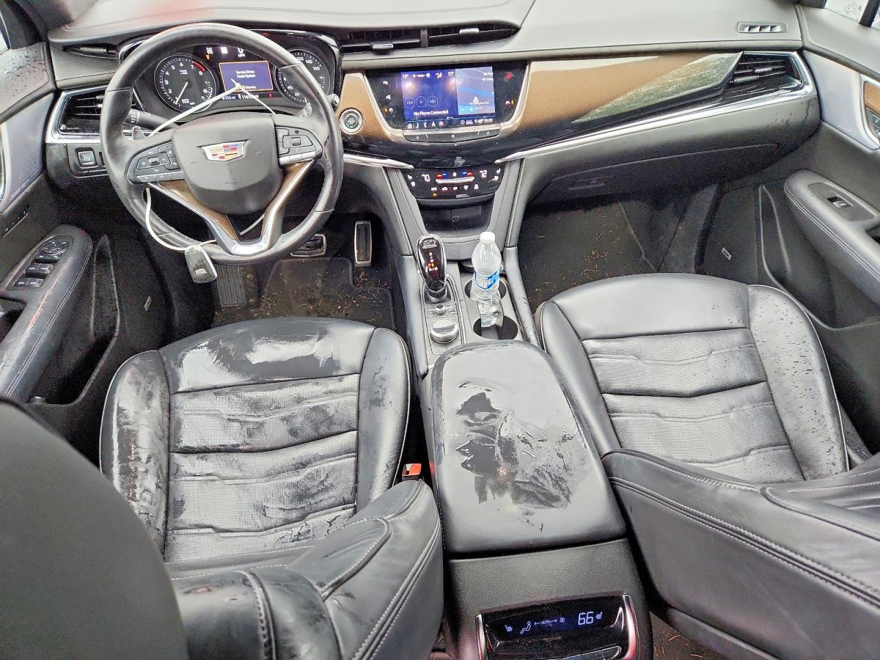 2020 CADILLAC XT6