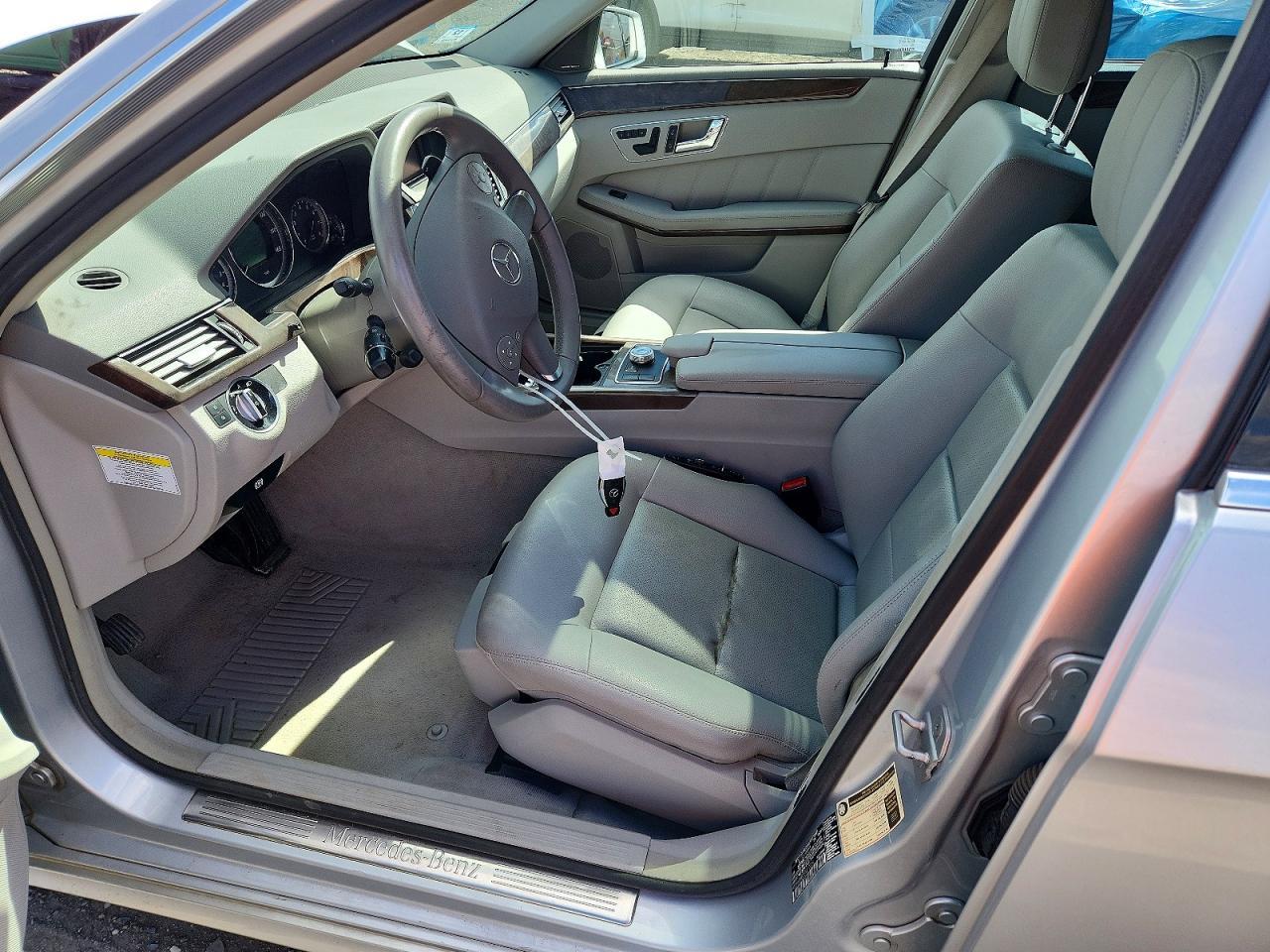 2011 MERCEDES-BENZ E-Class