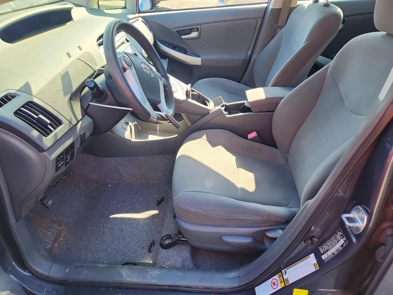 2011 TOYOTA PRIUS