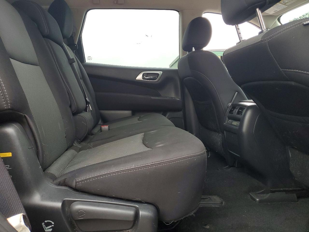 2017 NISSAN PATHFINDER