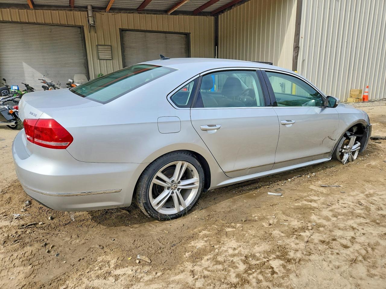 2015 VOLKSWAGEN Passat