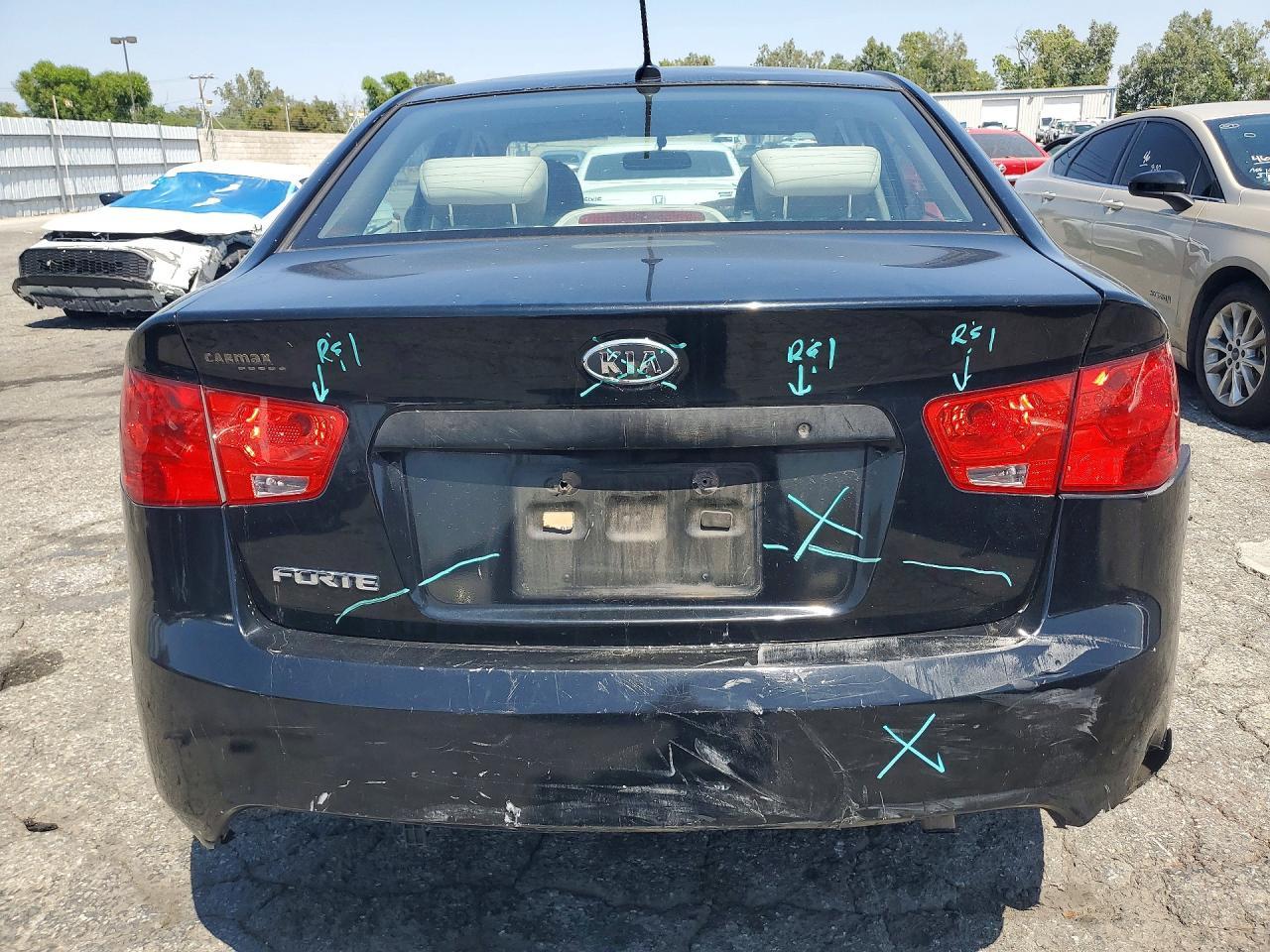 2013 KIA FORTE