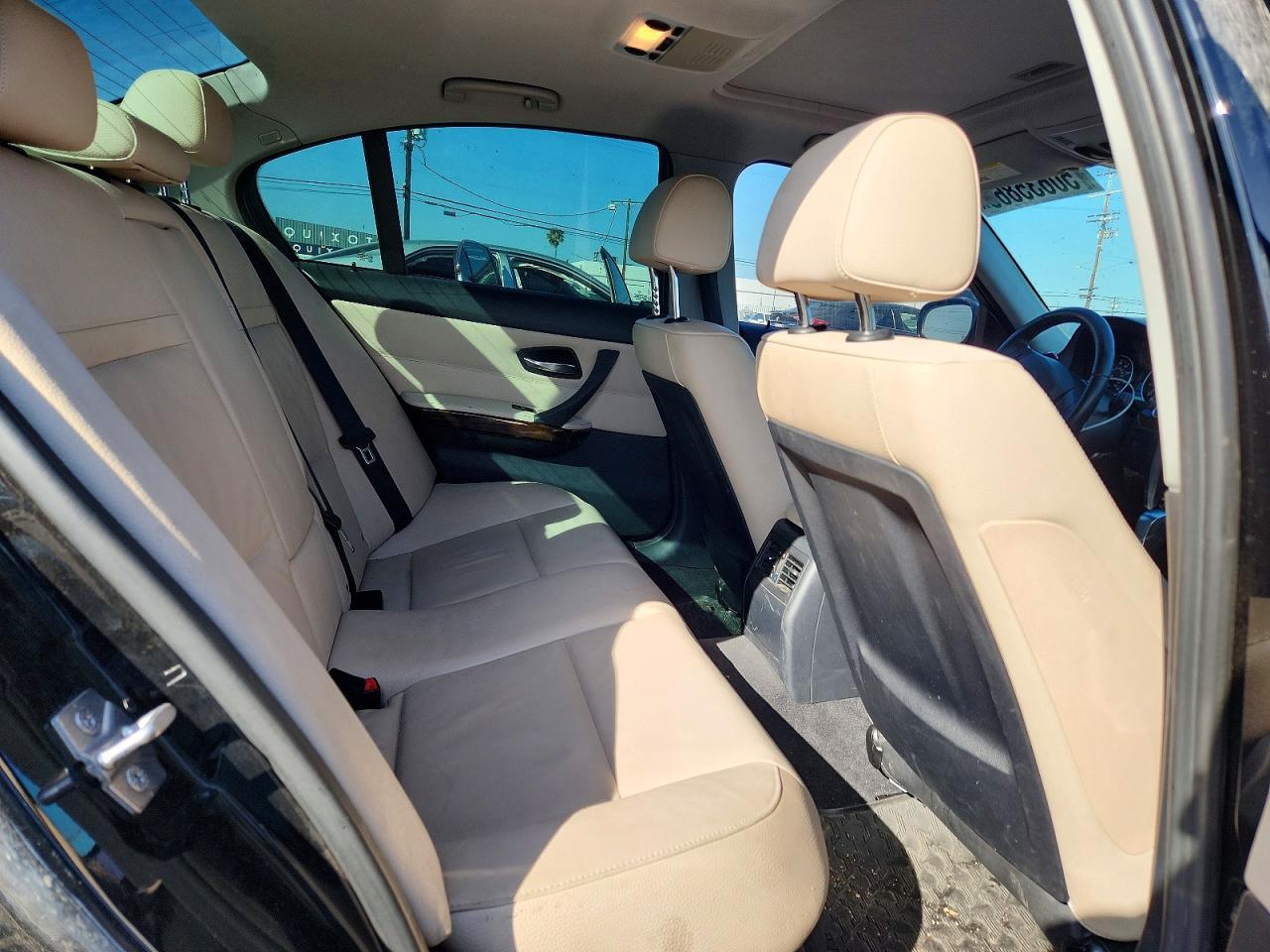 2011 BMW 3 SERIES