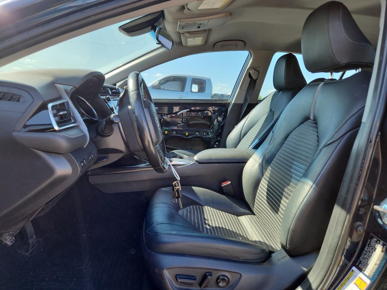 2018 TOYOTA CAMRY