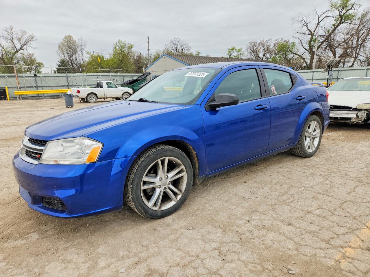 2013 DODGE Avenger