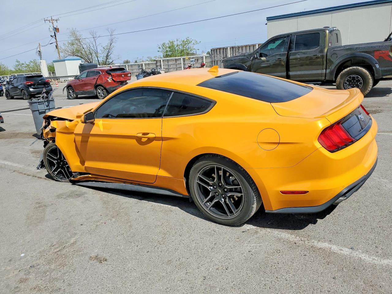 2022 FORD MUSTANG