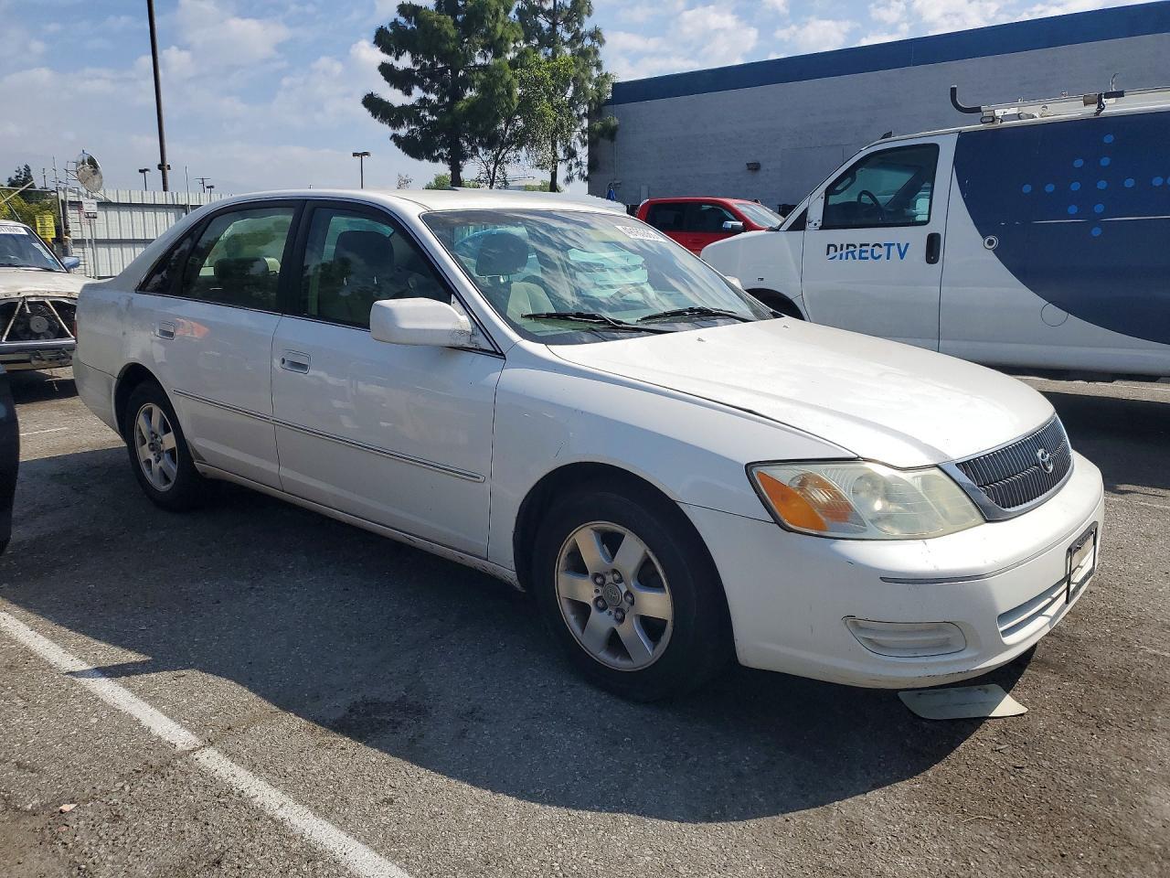 2002 TOYOTA Avalon