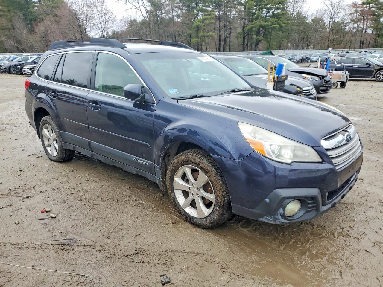 2014 SUBARU Outback