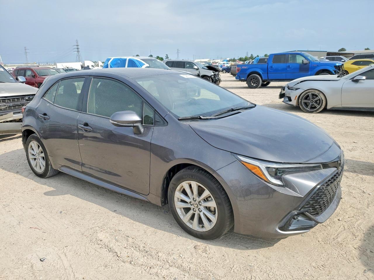 2025 TOYOTA COROLLA