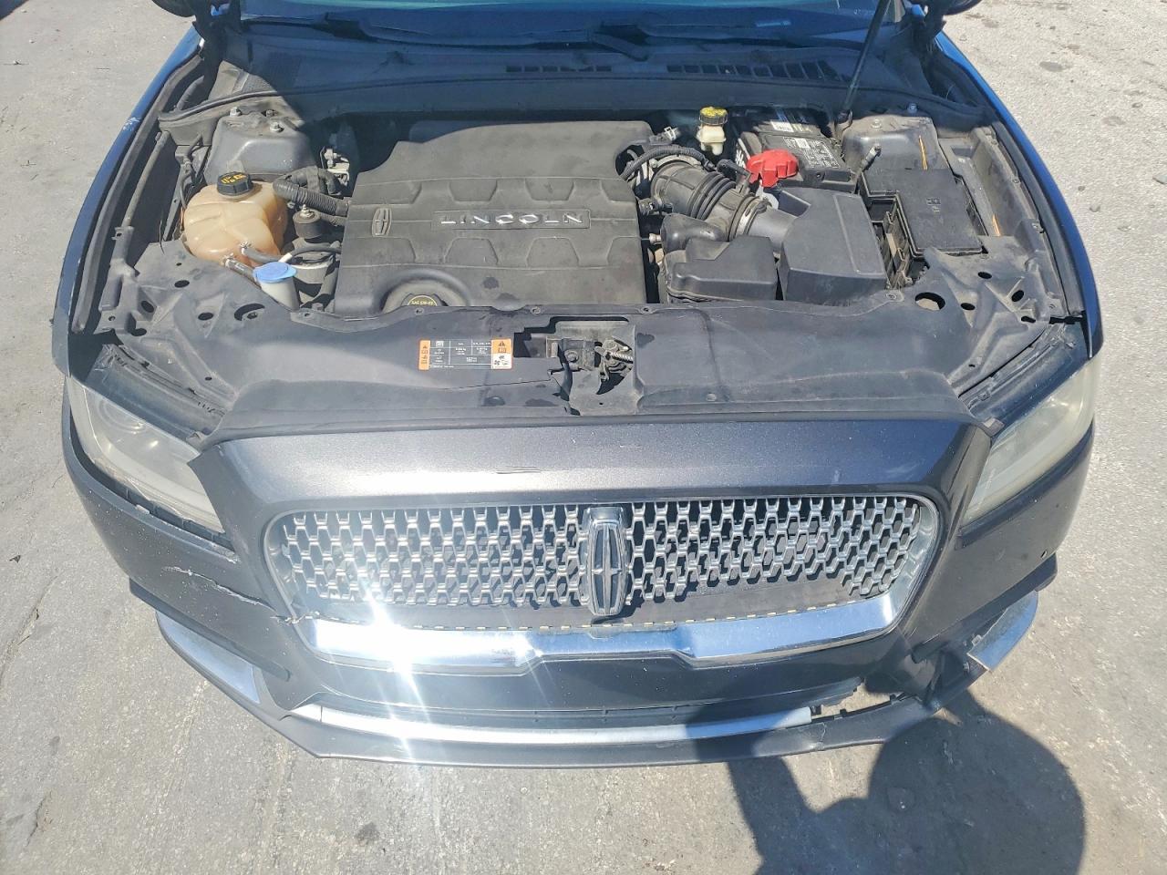 2017 LINCOLN Continental