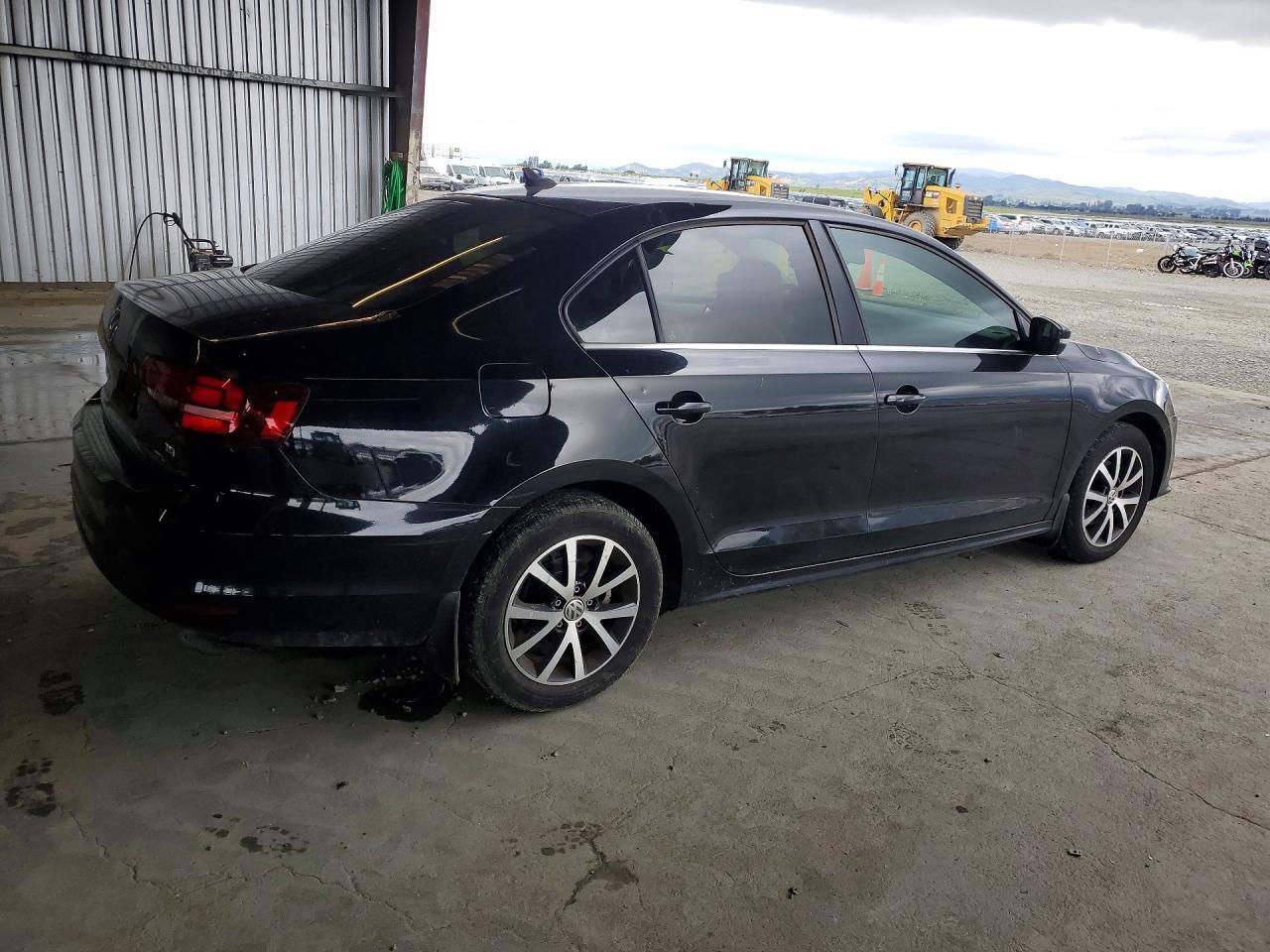 2017 VOLKSWAGEN JETTA