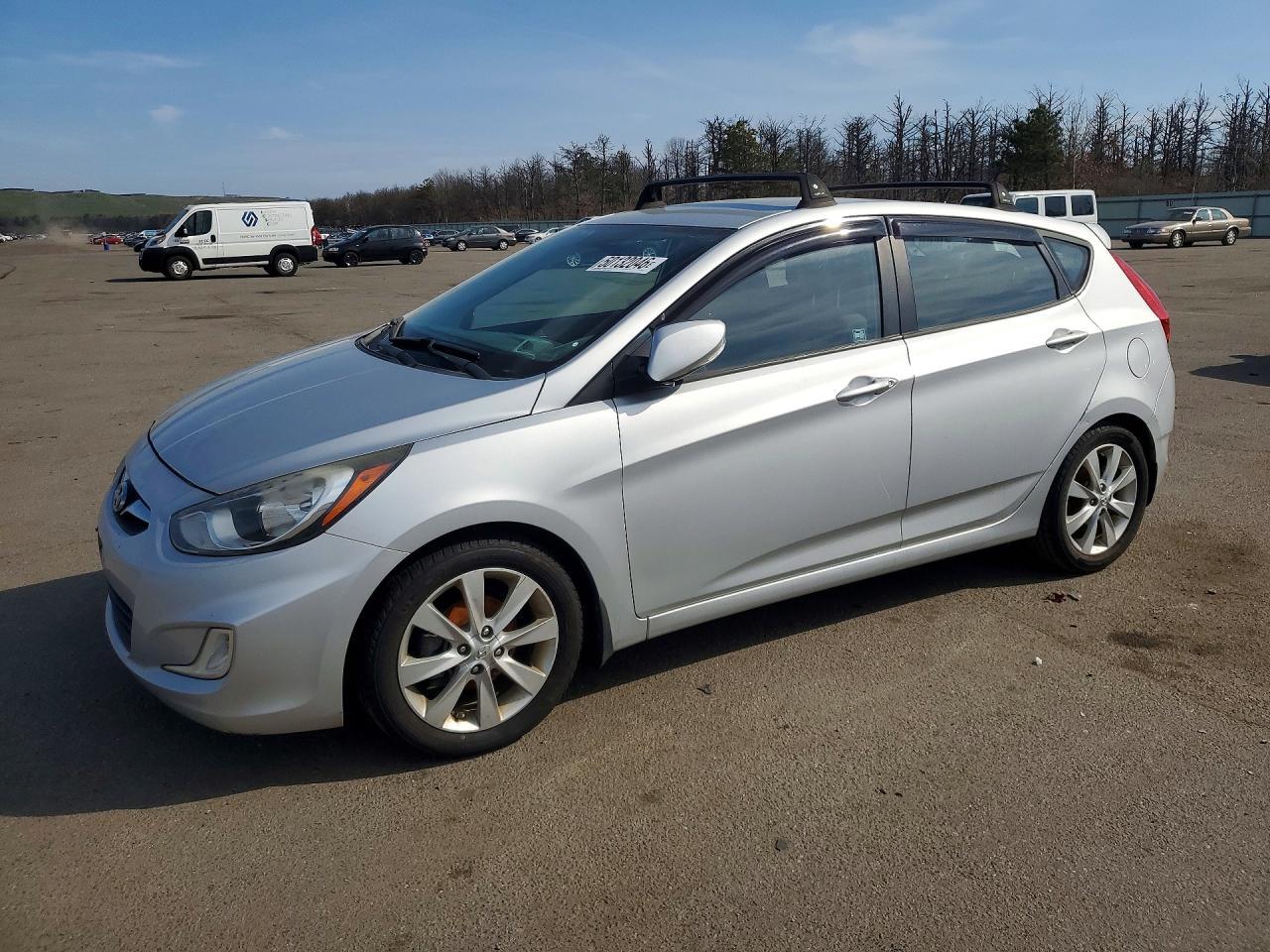 2013 HYUNDAI ACCENT