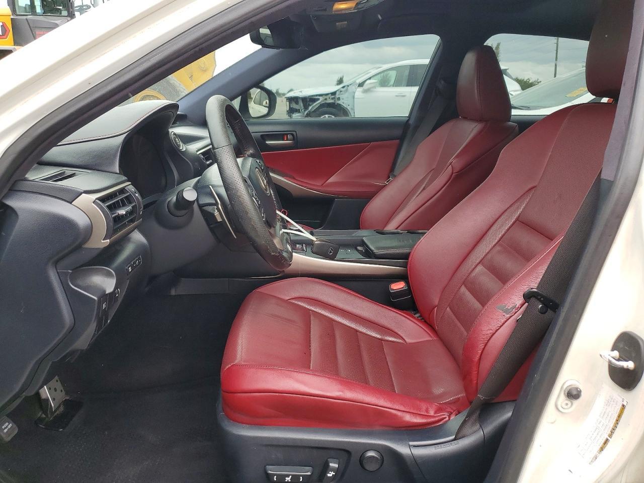 2018 LEXUS IS 300