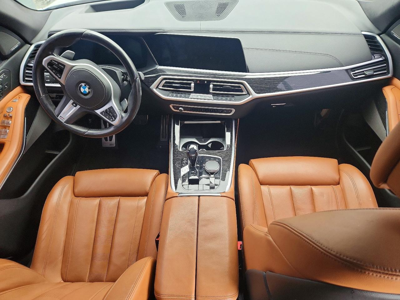 2021 BMW X7