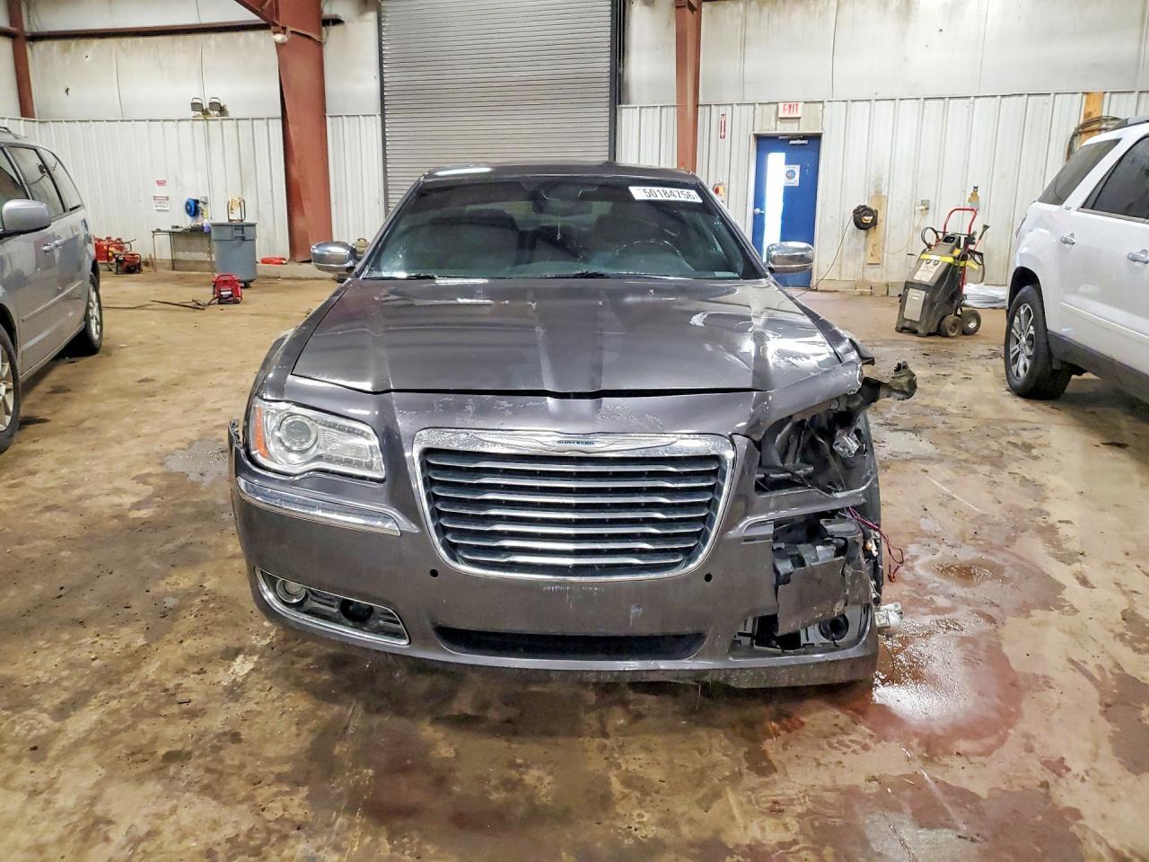 2013 CHRYSLER 300