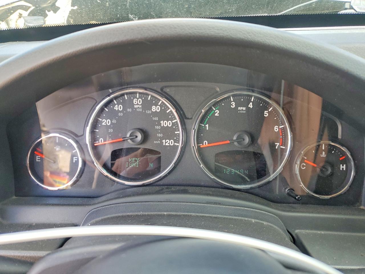 2012 JEEP Liberty