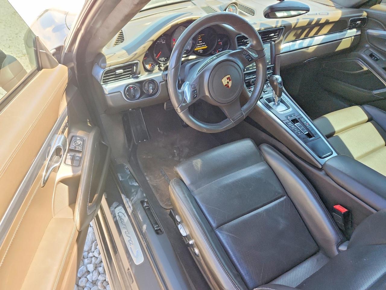 2012 PORSCHE 911