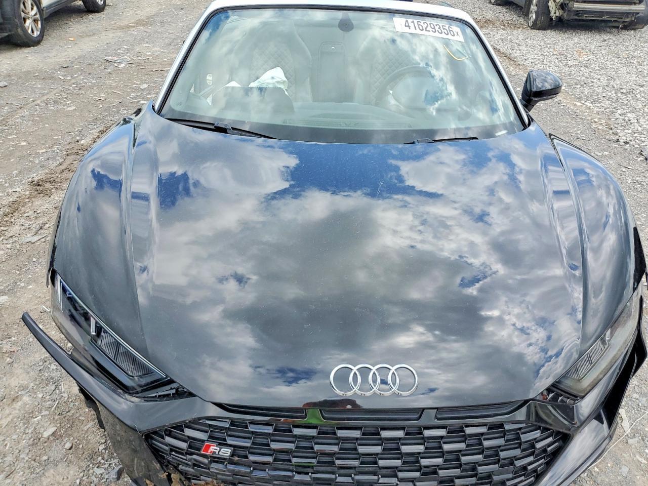 2021 AUDI R8