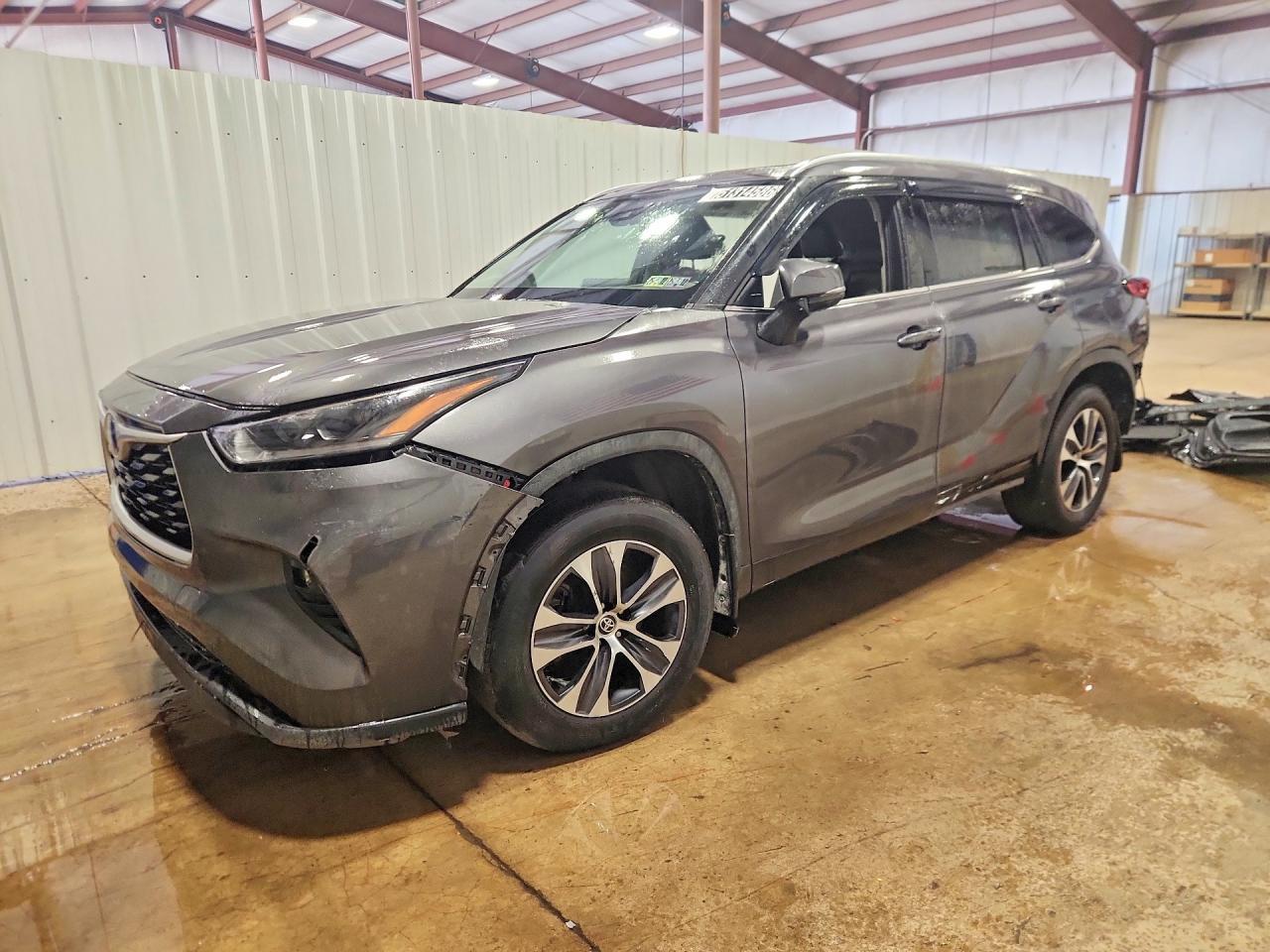 2021 TOYOTA HIGHLANDER