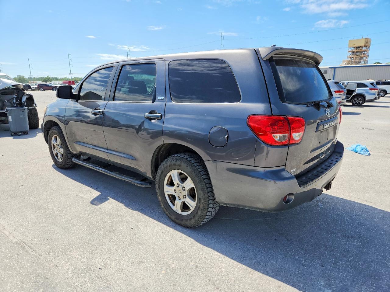 2013 TOYOTA Sequoia