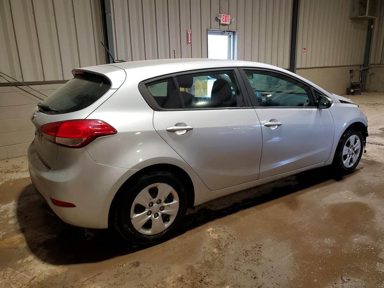 2017 KIA FORTE