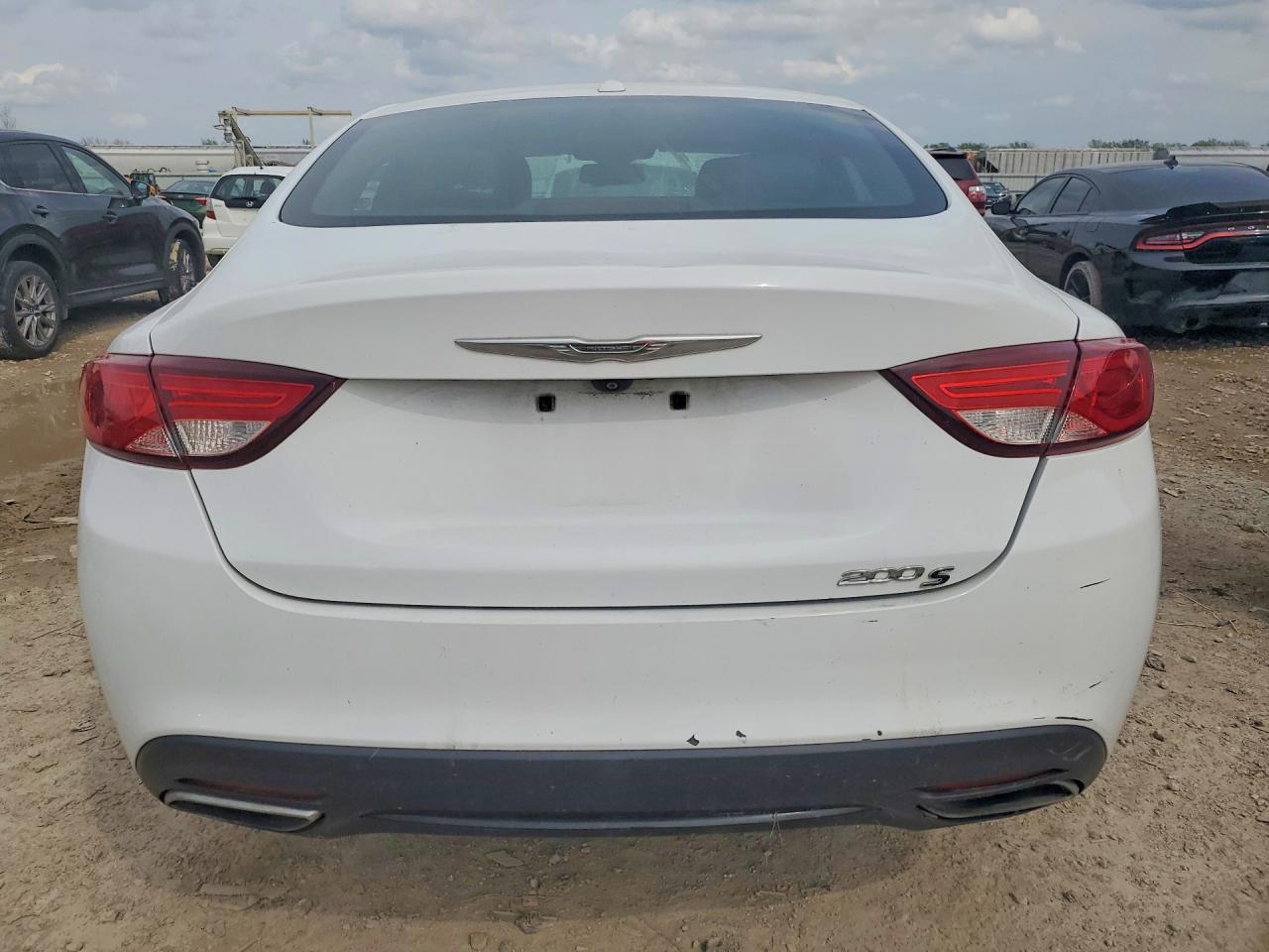 2015 CHRYSLER 200