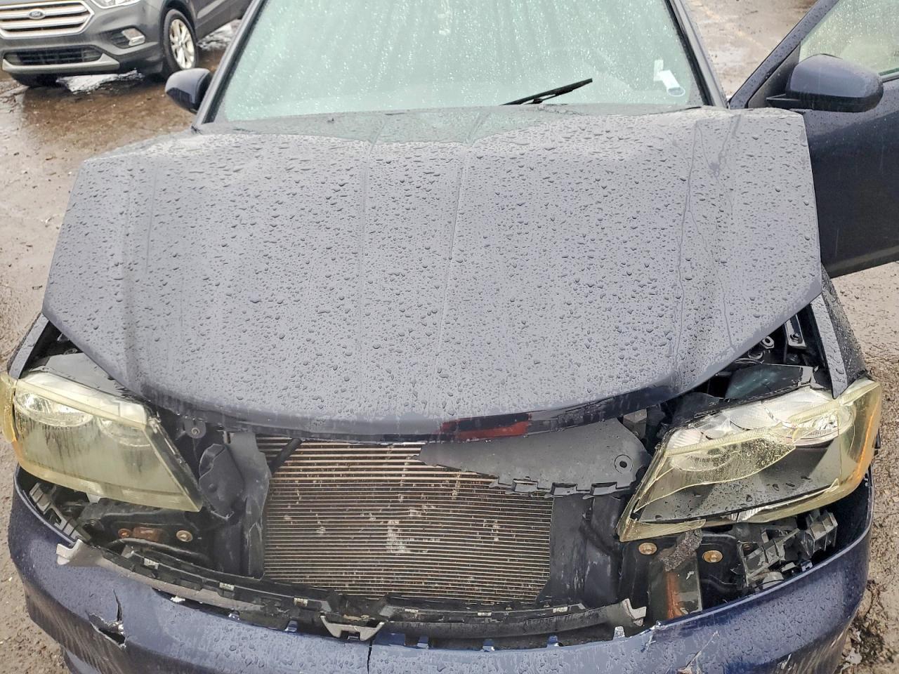 2011 DODGE Avenger