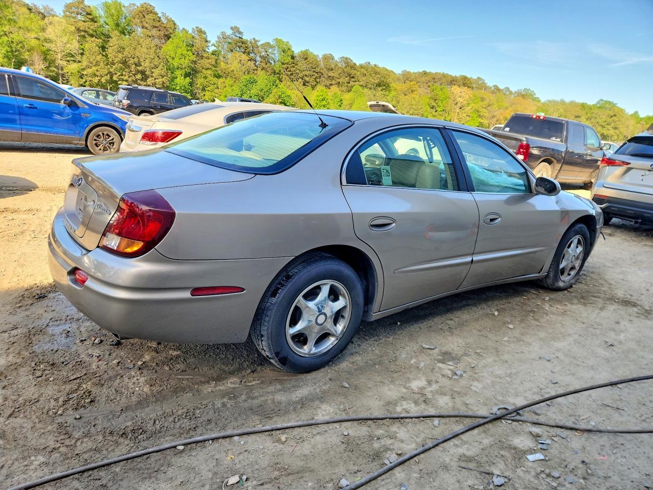 2002 OLDSMOBILE Aurora
