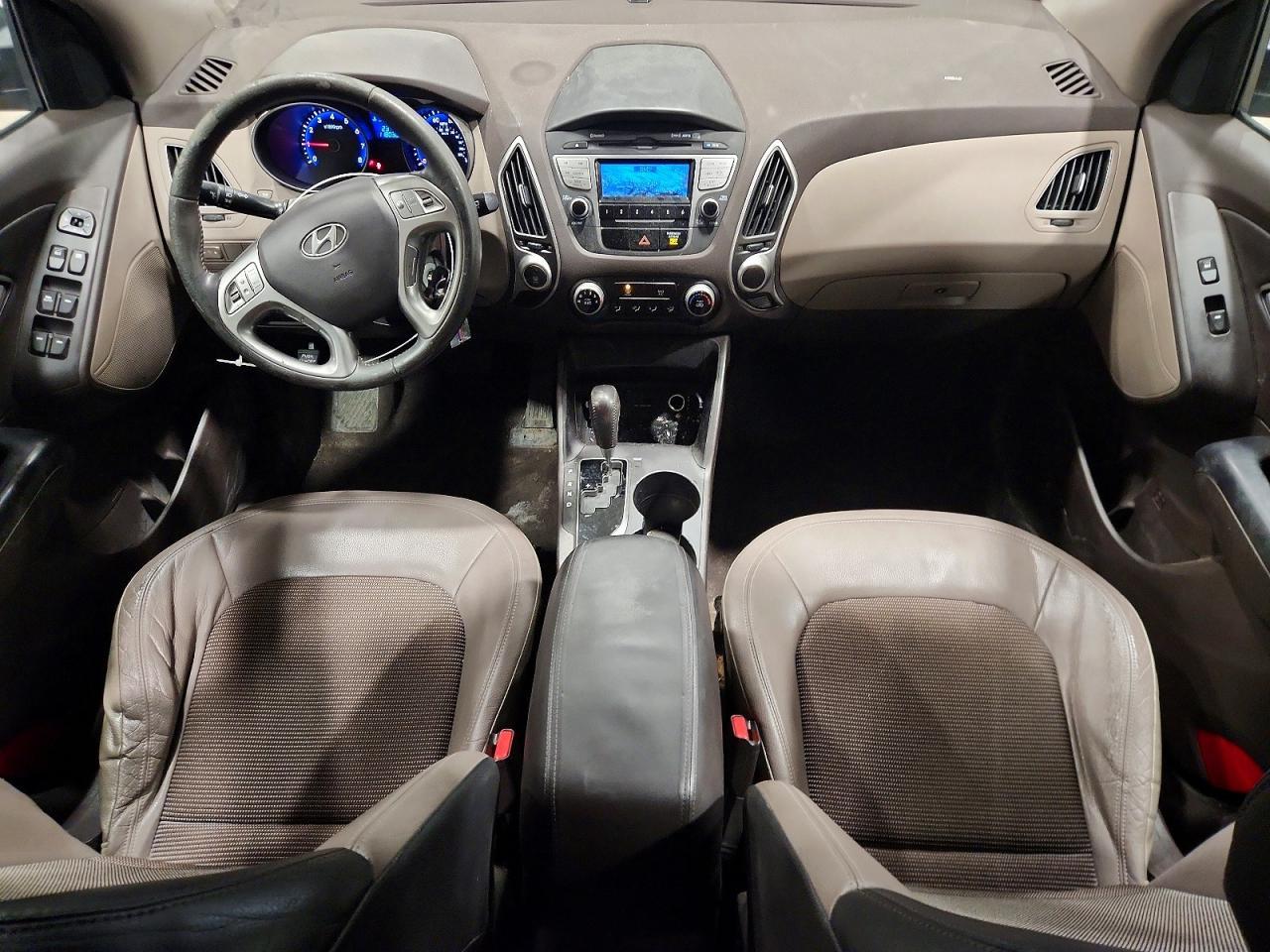 2011 HYUNDAI TUCSON