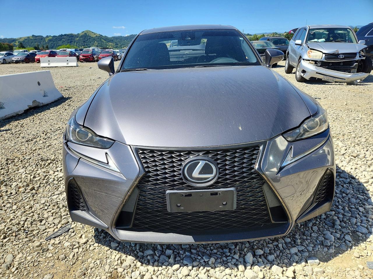 2017 LEXUS IS 200t