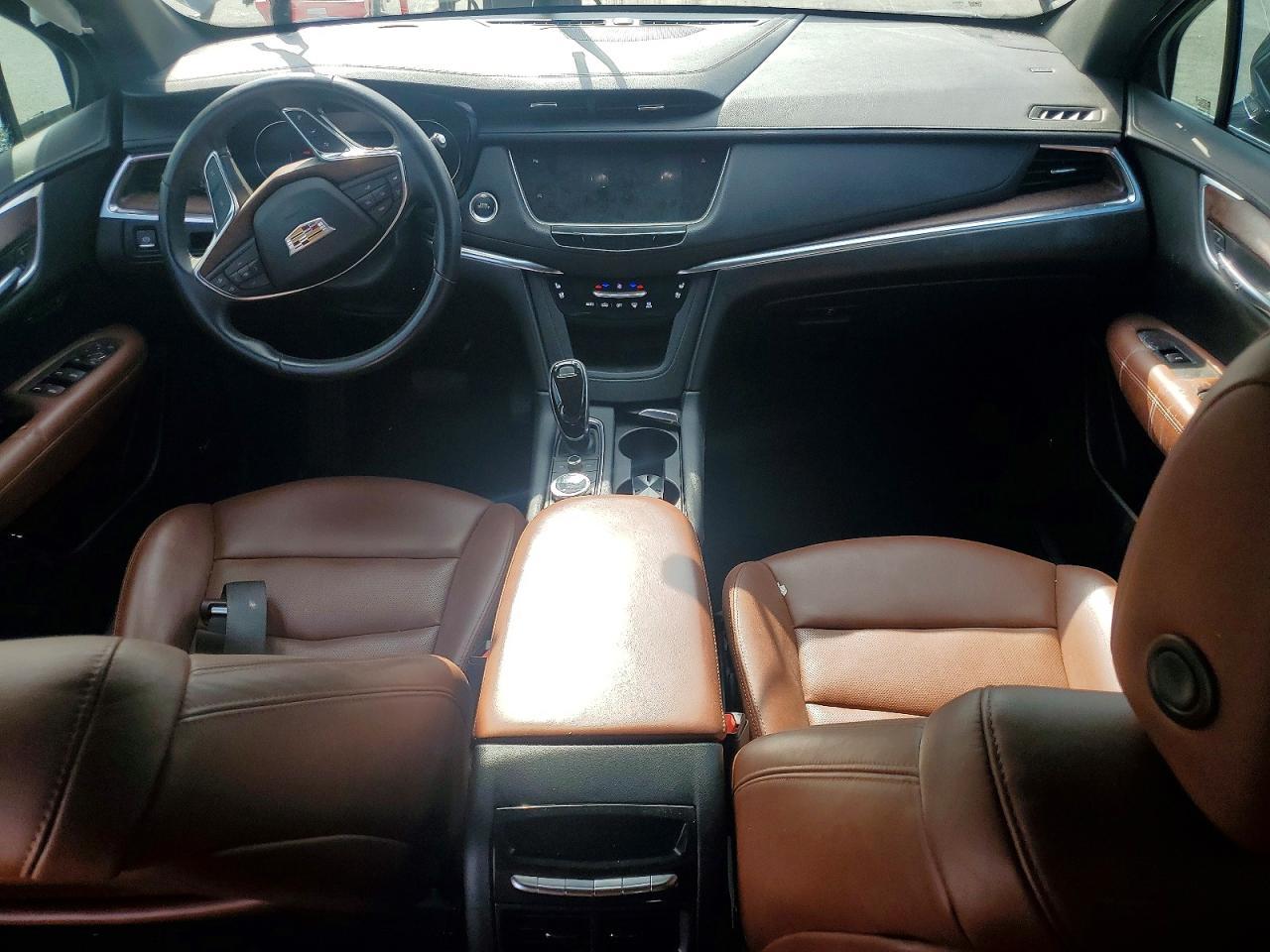 2021 CADILLAC XT5