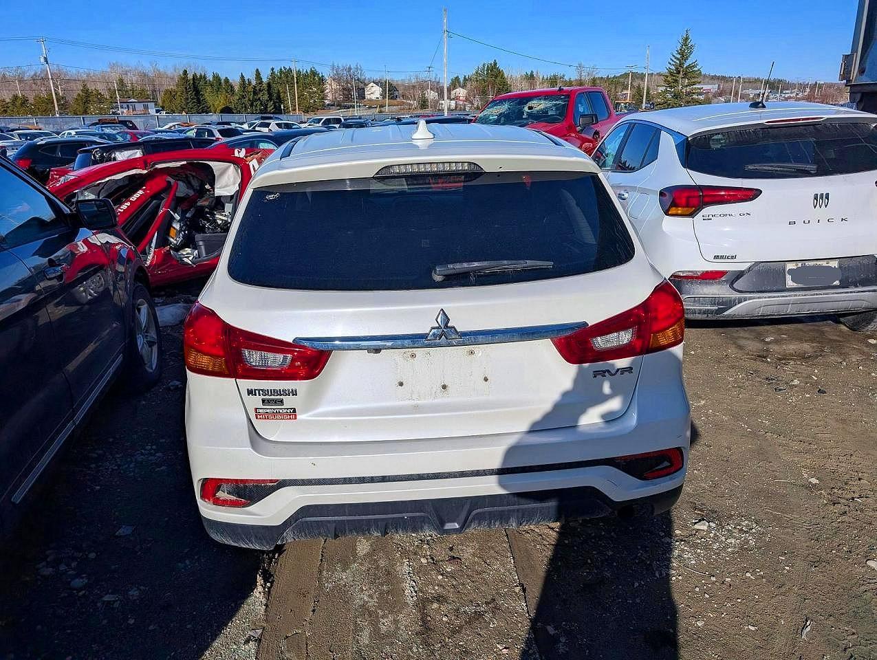 2019 MITSUBISHI RVR
