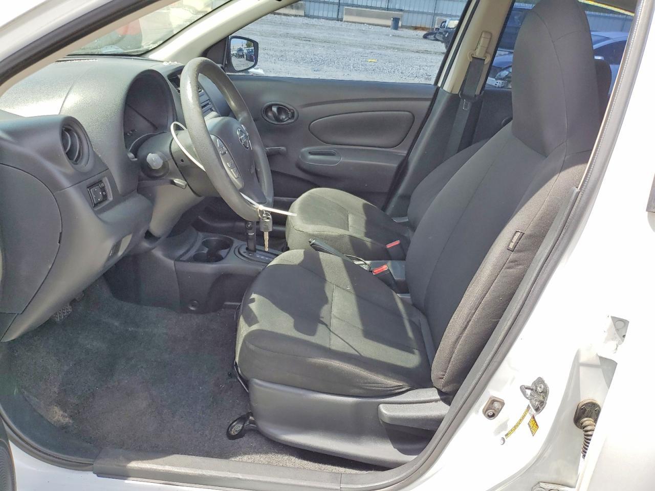 2016 NISSAN VERSA