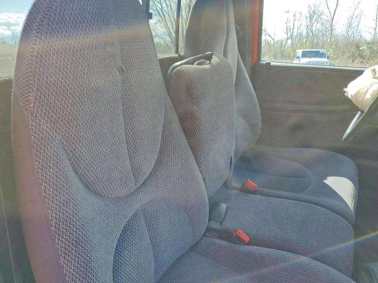 1998 DODGE Dakota