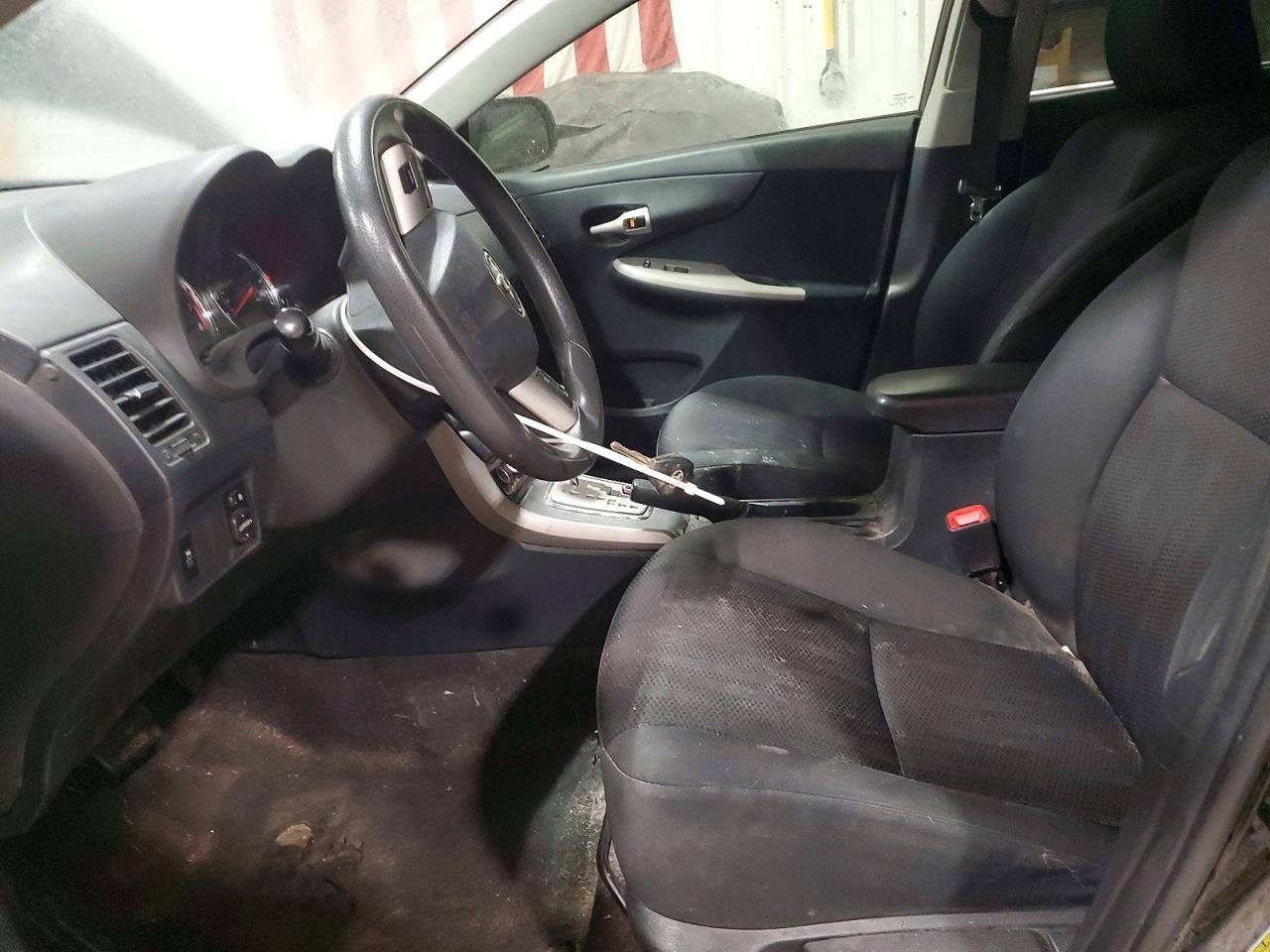 2011 TOYOTA COROLLA