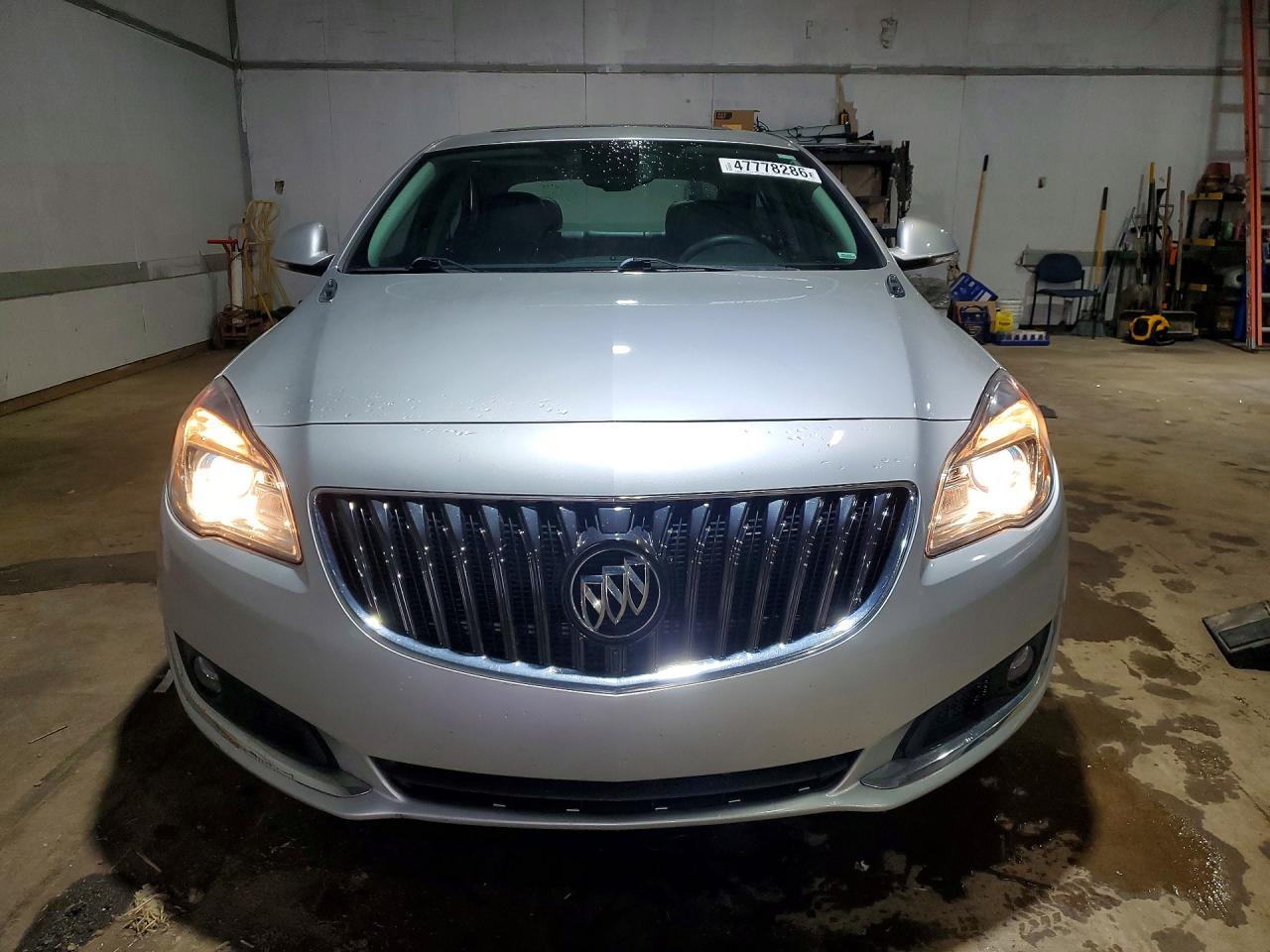 2017 BUICK Regal