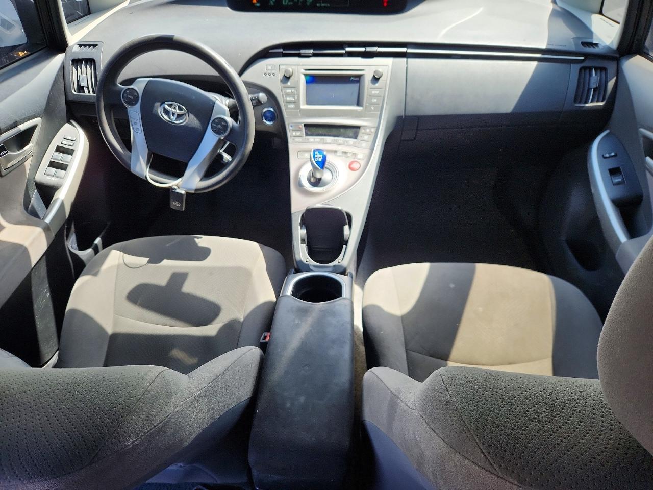 2015 TOYOTA PRIUS