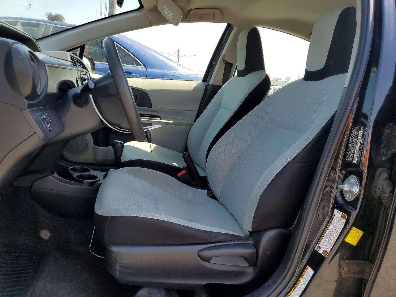 2012 TOYOTA Prius c