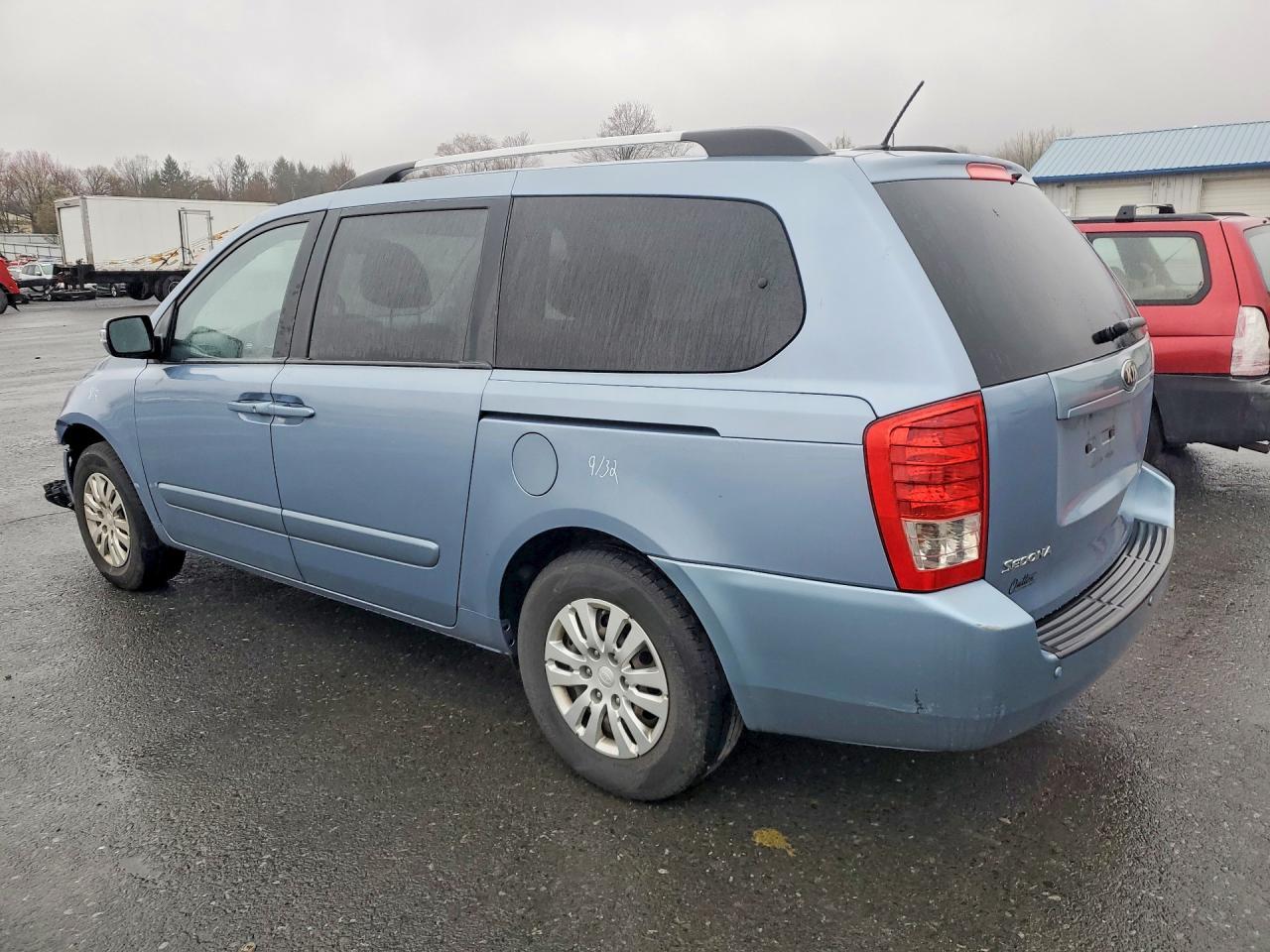 2014 KIA SEDONA
