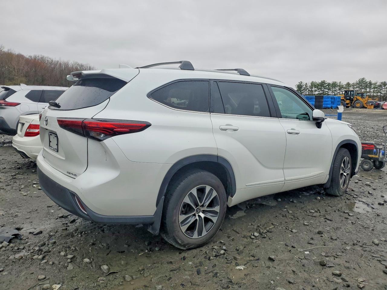 2023 TOYOTA HIGHLANDER