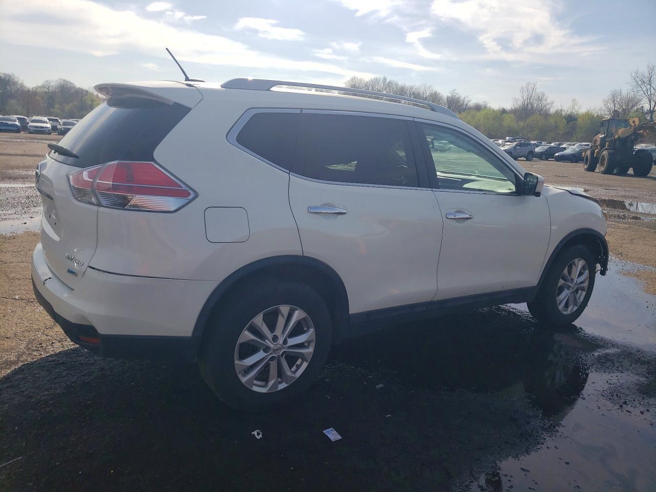 2014 NISSAN ROGUE