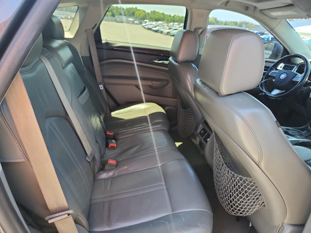 2010 CADILLAC SRX