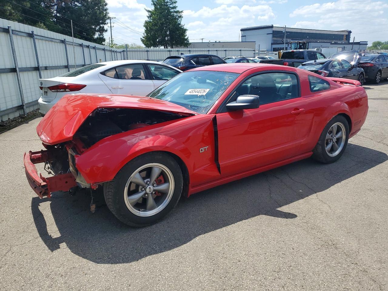 2005 FORD MUSTANG
