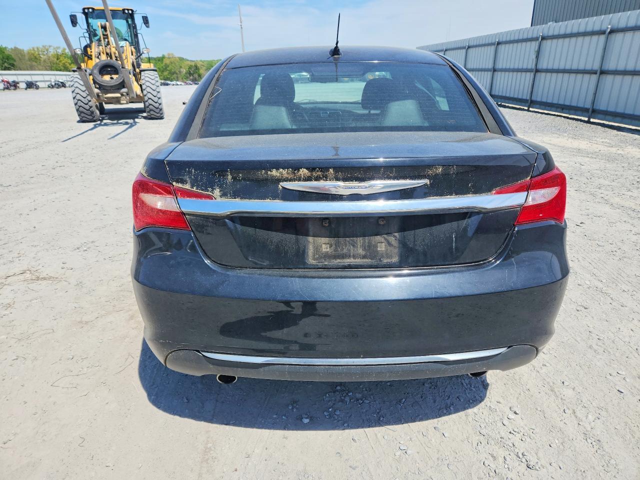 2011 CHRYSLER 200