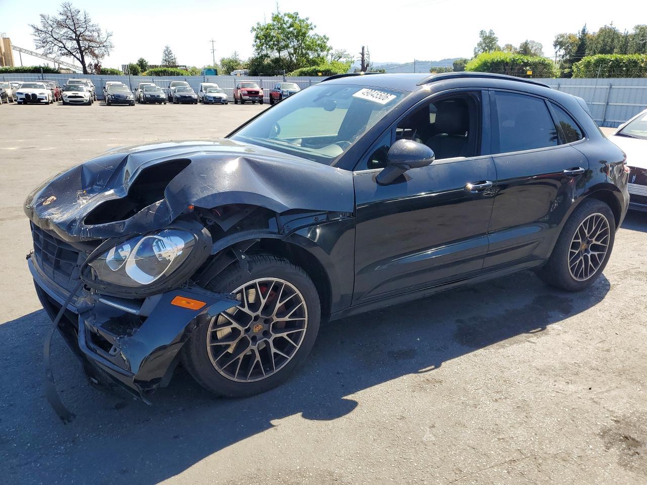 2015 PORSCHE Macan